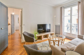 Elegant Parisian flat with balcony - Welkeys